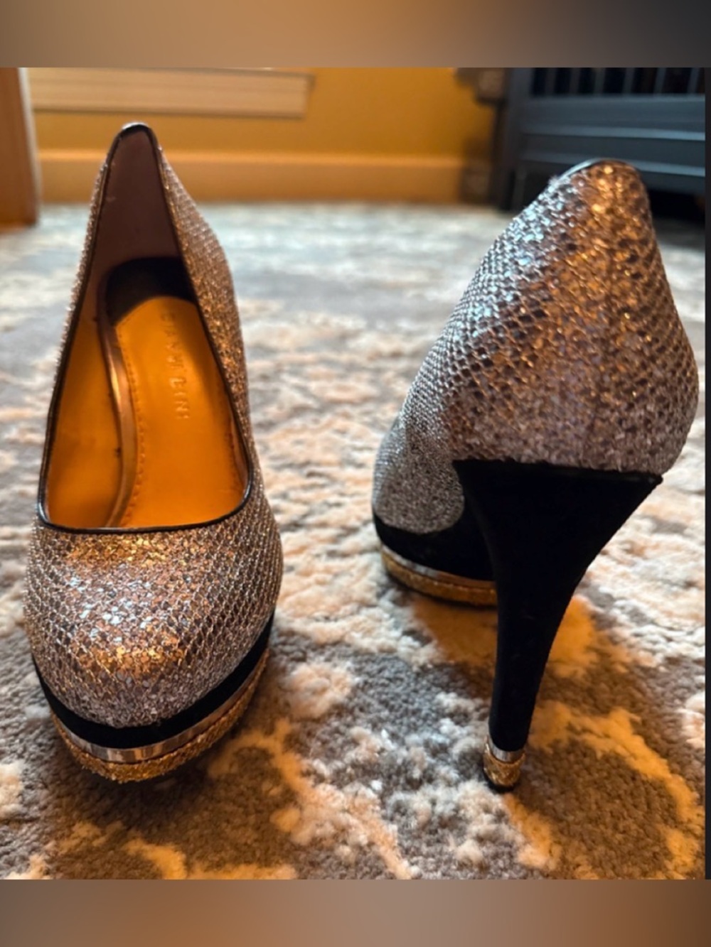 Gianni Bini pumps size 6.5 NWOT